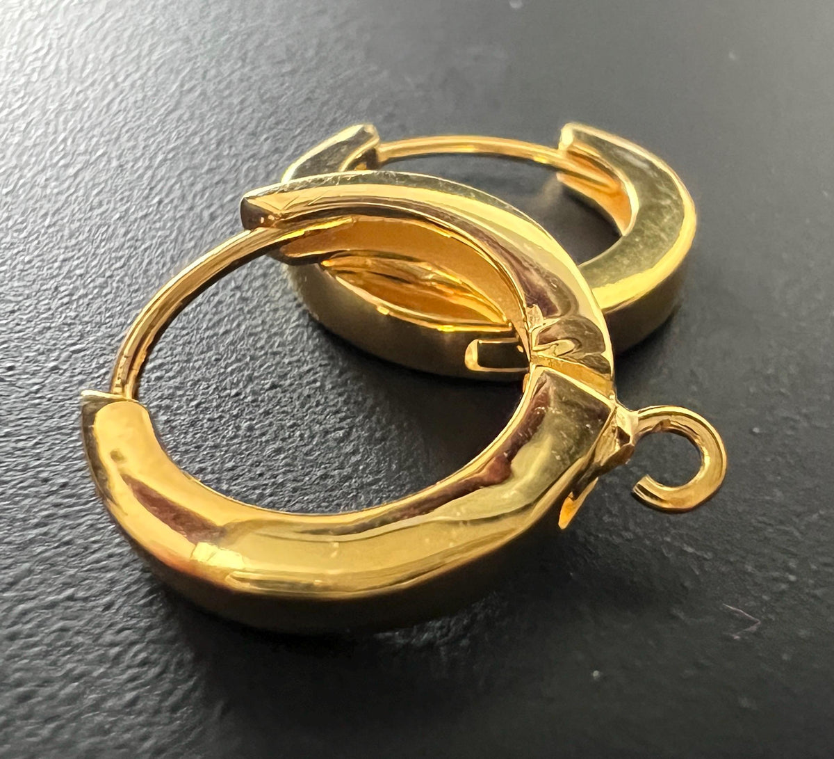 Creolen mit offener Öse 925-Silber oder vergoldet, 15 × 17 mm