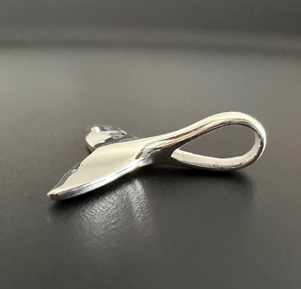 Wal Flosse Anhänger 925-Silber, 20 × 20 mm | T109