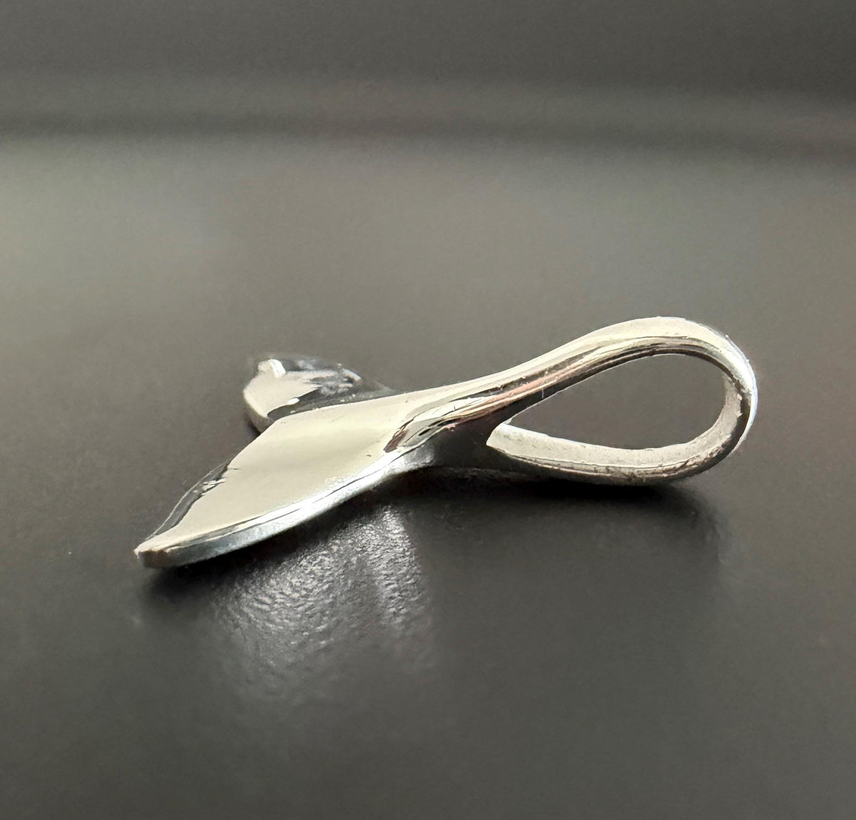 Wal Flosse Anhänger 925-Silber, 20 × 20 mm | T109