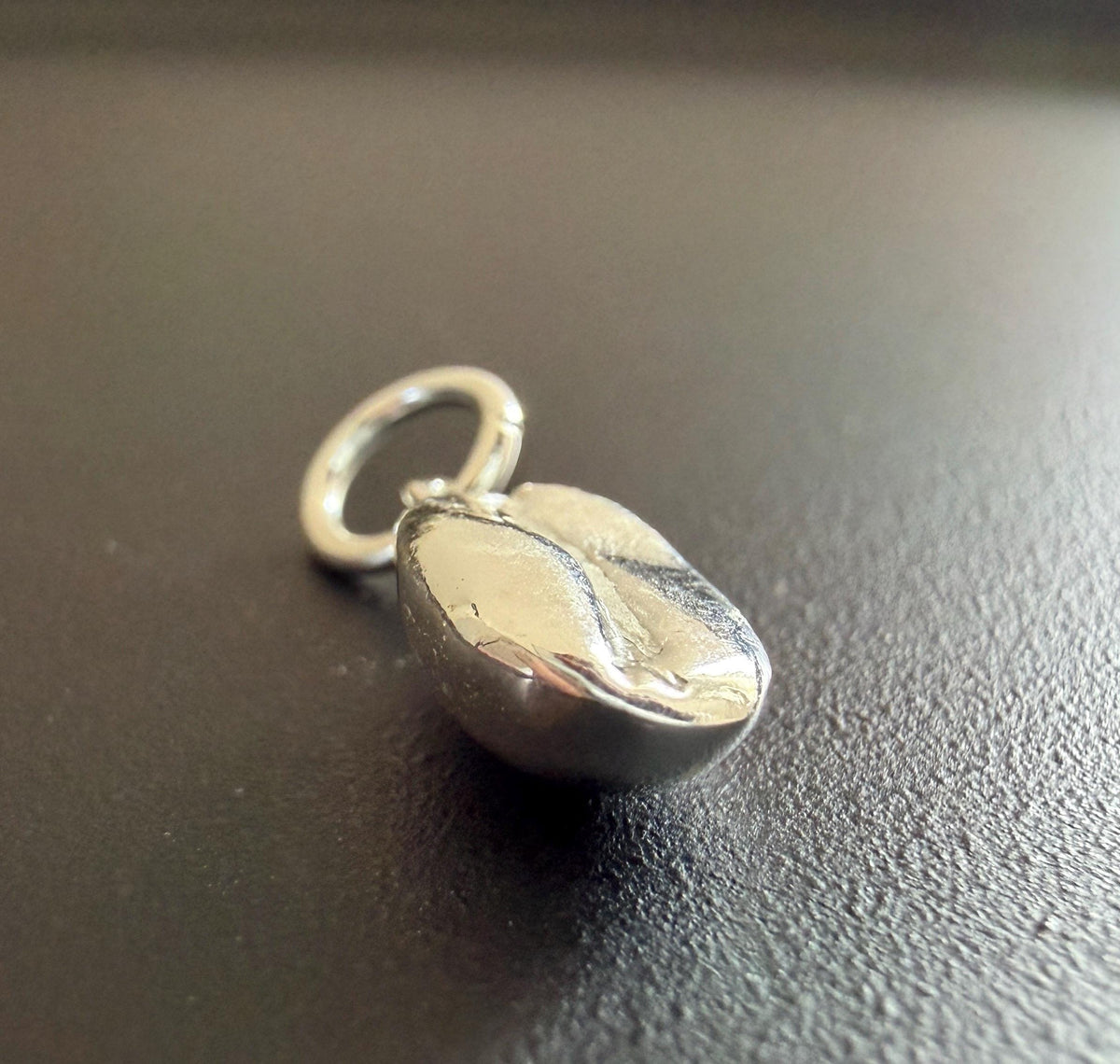 Kaffeebohne Anhänger 925-Silber, 13 × 7 mm | U25