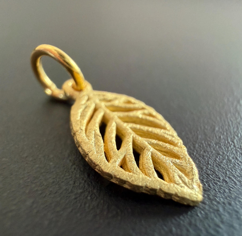 Blatt Anhänger, 925-Silber, vergoldet | U6
