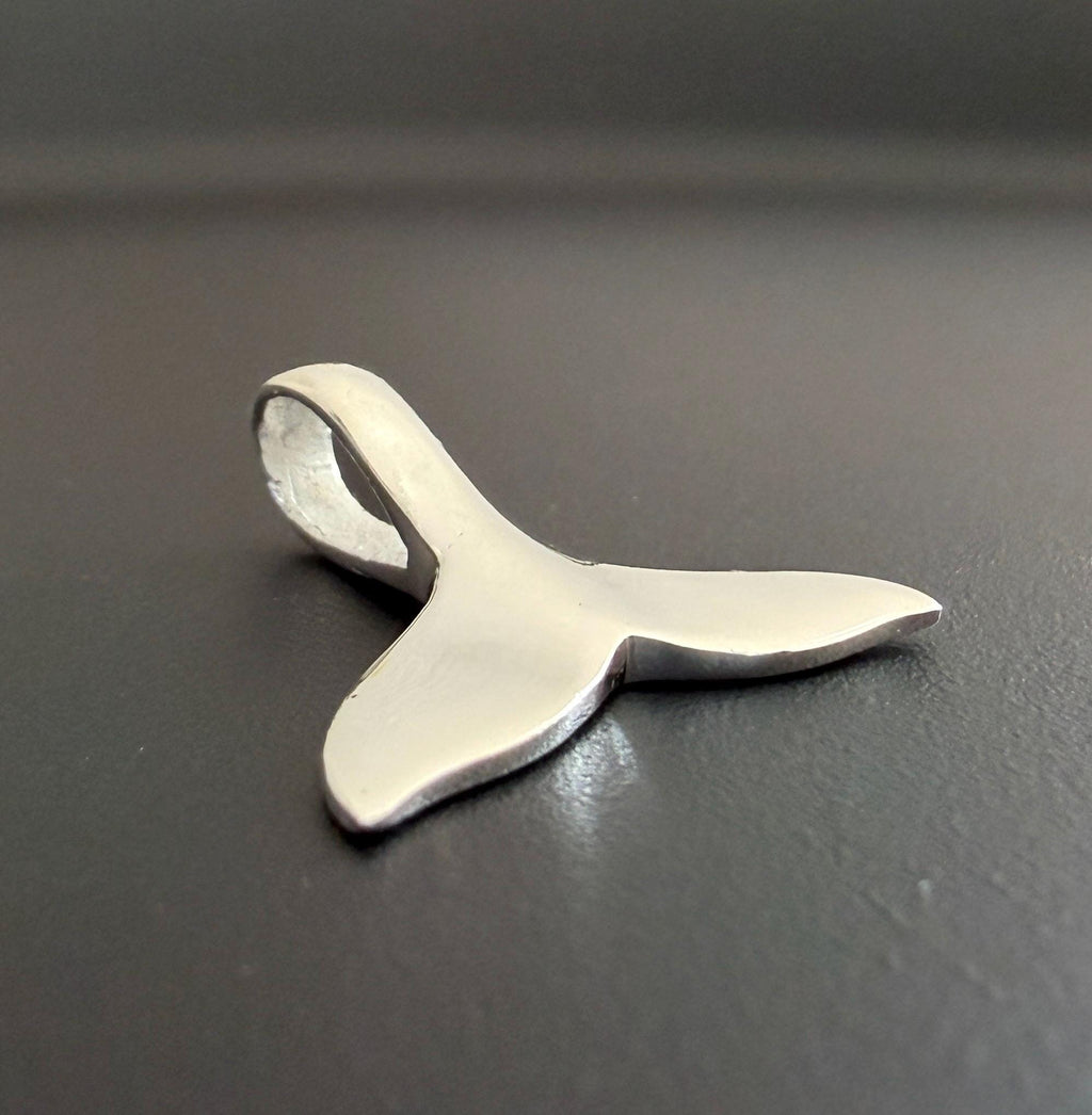 Wal Flosse Anhänger 925-Silber, 20 × 20 mm | T109