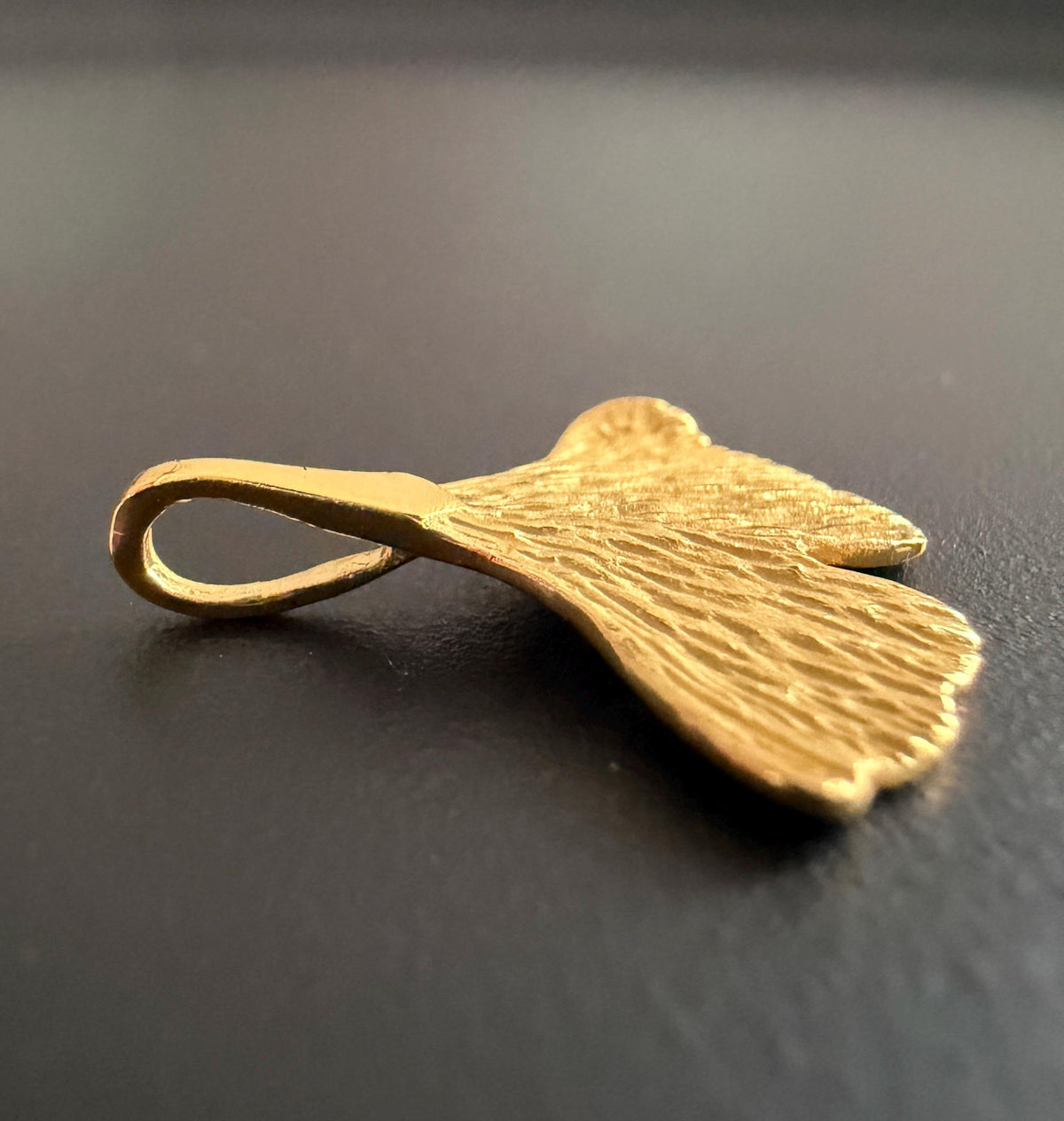 Ginkgo Blatt Anhänger, 925-Silber, vergoldet | U14