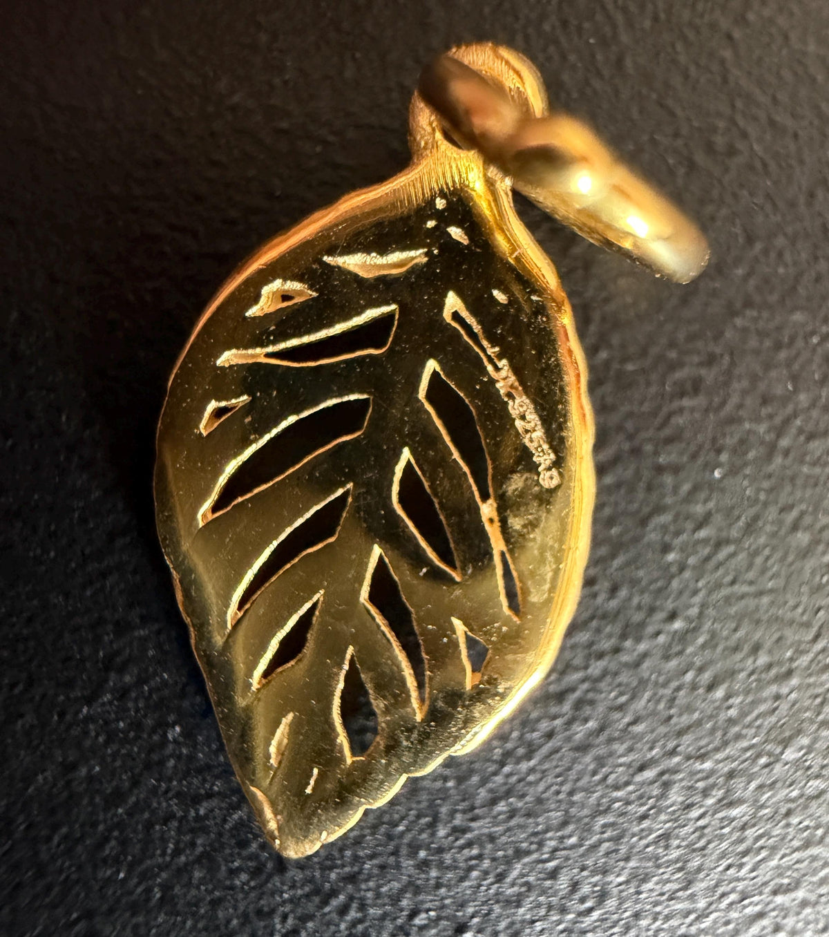 Blatt Anhänger, 925-Silber, vergoldet | U6