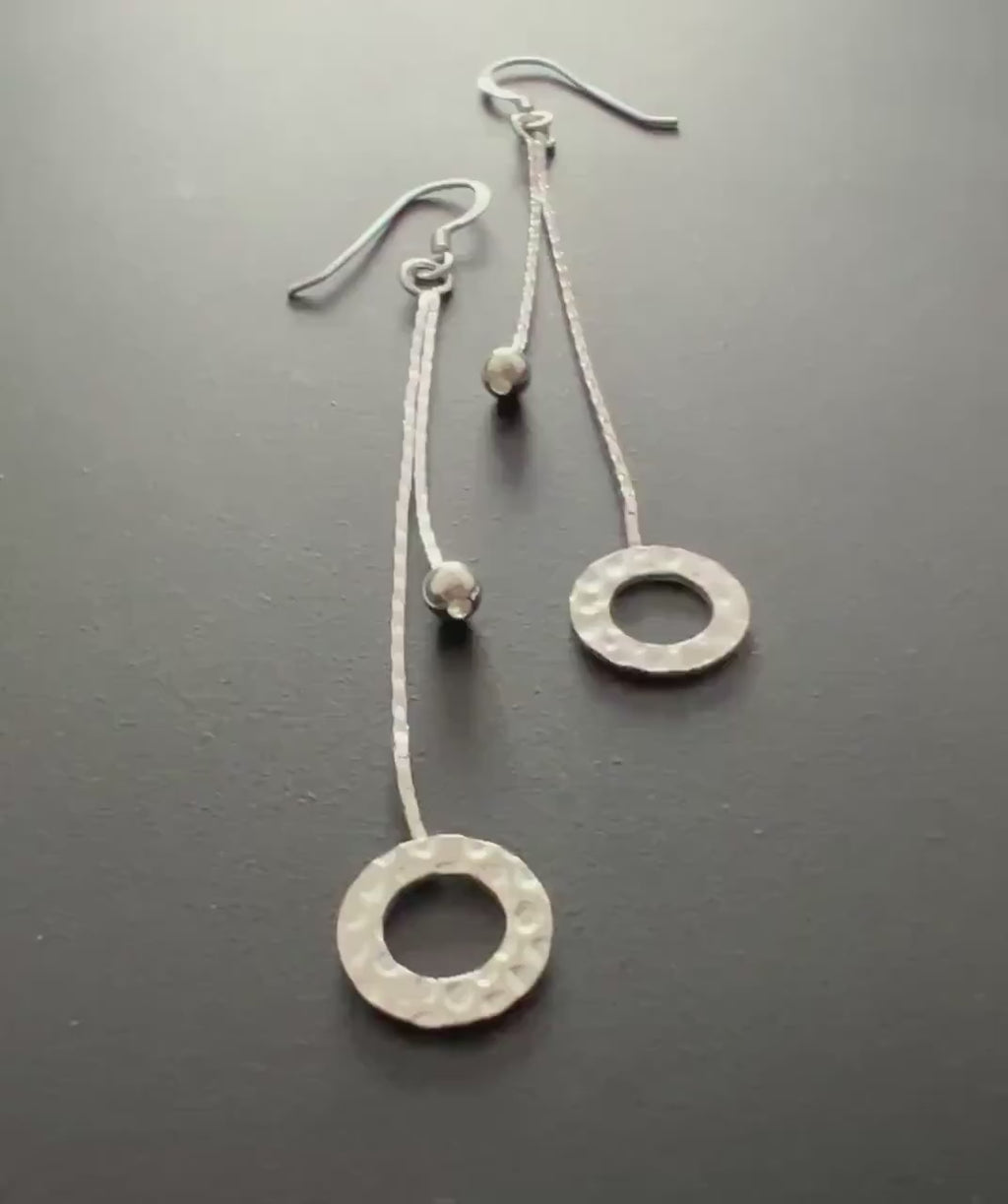 Hängeohrringe 925-Silber, mehrreihig, Kugel & Ring, 65 mm | T87