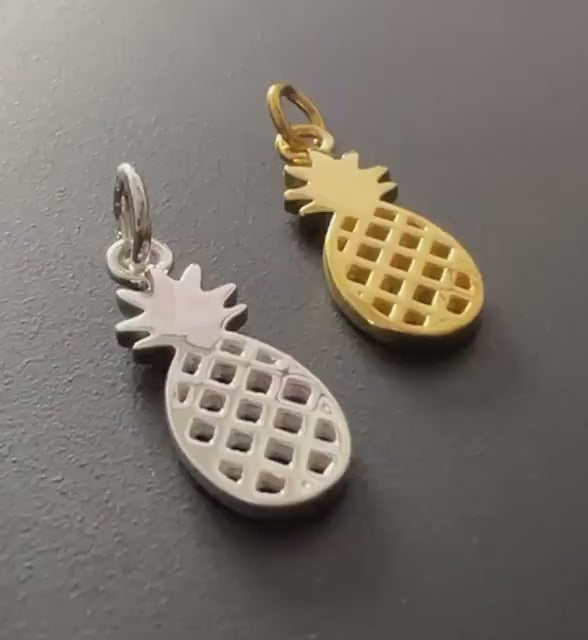 Ananas Anhänger 925-Silber oder vergoldet, 23 × 9 mm